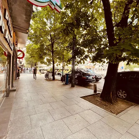 Gorgeous With View In Piata Universitatii Апартаменты