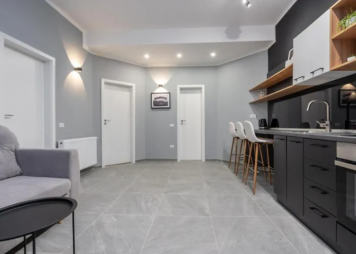 شقة Gorgeous With View In Piata Universitatii بوخارست