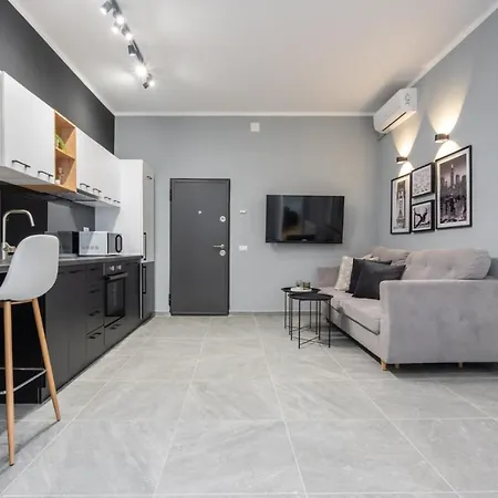 Gorgeous With View In Piata Universitatii Apartman