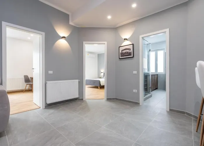 Gorgeous With View In Piata Universitatii * Bukarest